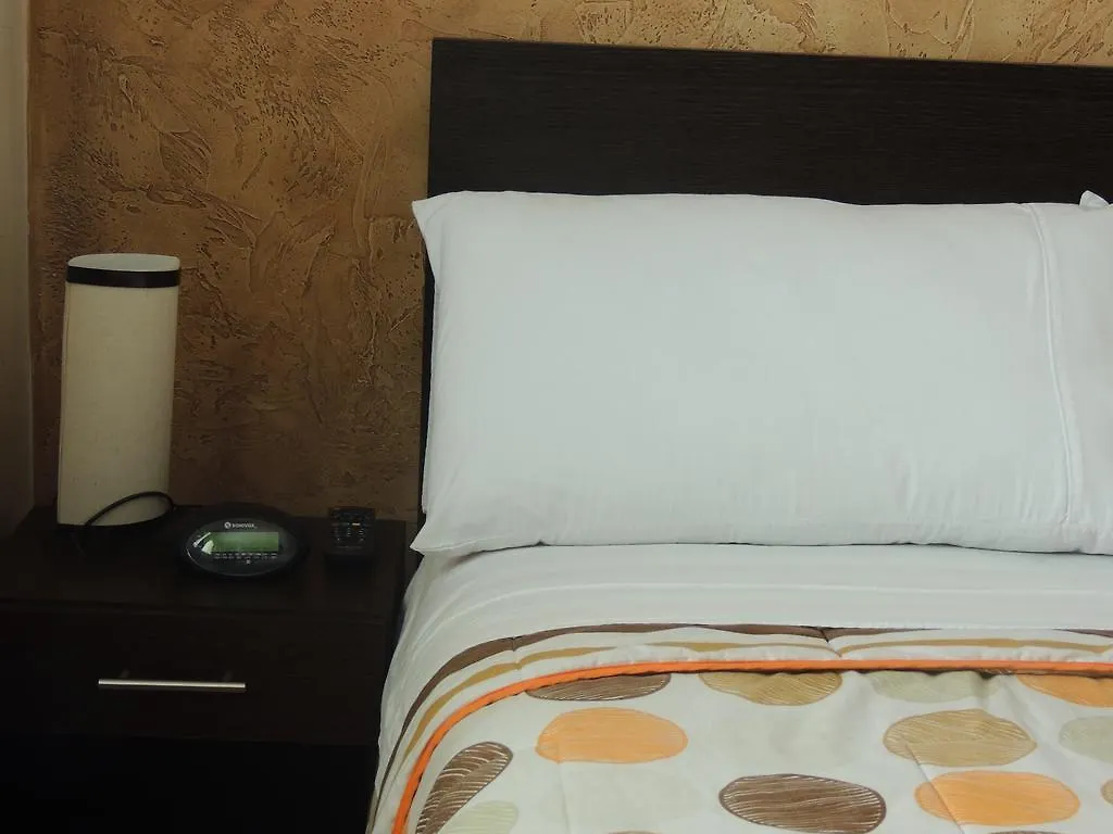 ***  Titan Hotel & Spa Bogotá Colombia